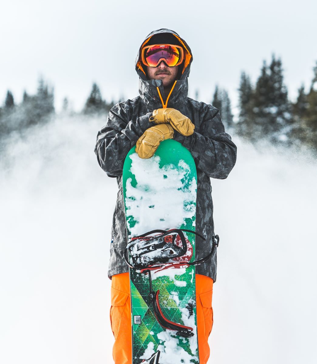 How to Snowboard for Complete Beginners